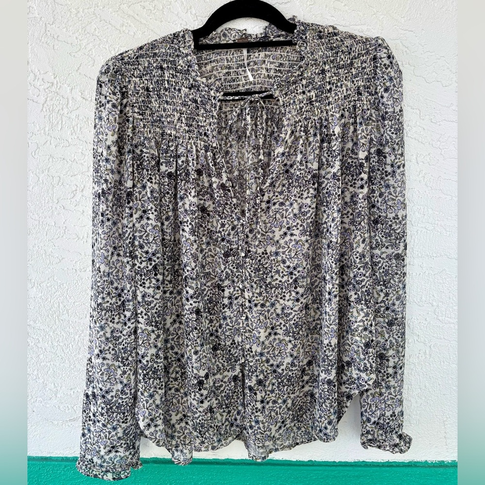 Free People Lela Large Long Sleeve Floral Sheer Smocked Blue Purple Top - Picture 3 of 11